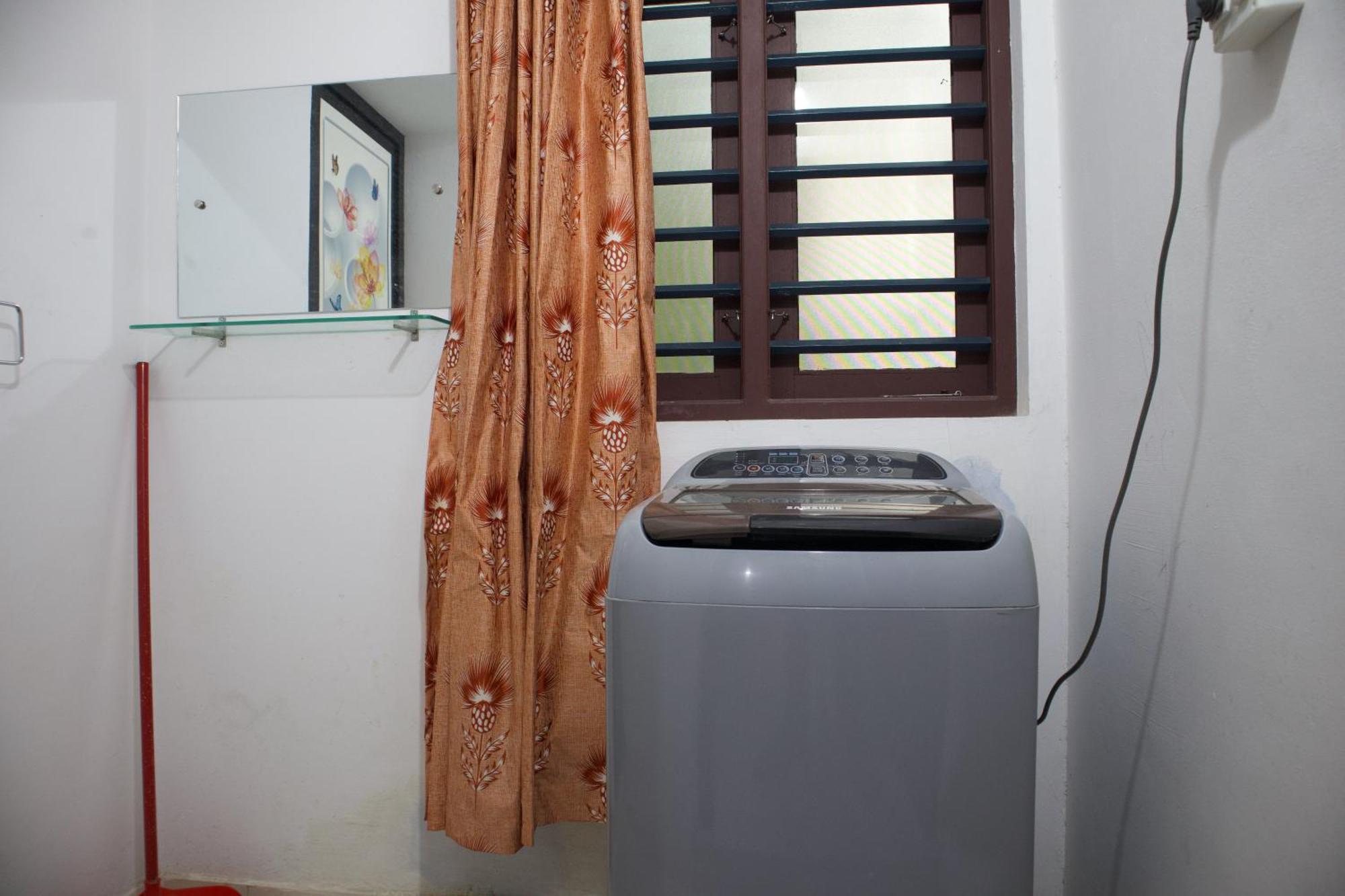 Ambili Riverfront Villa With Party Hall Irimbranallur Exterior photo